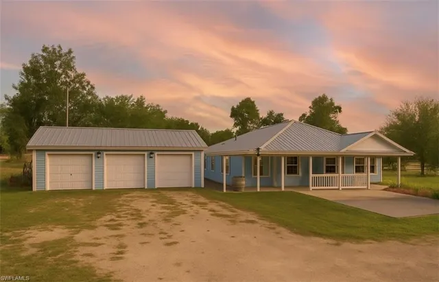 $456,500 | 3666 Ft Simmons Avenue, Fort Denaud, FL 33935