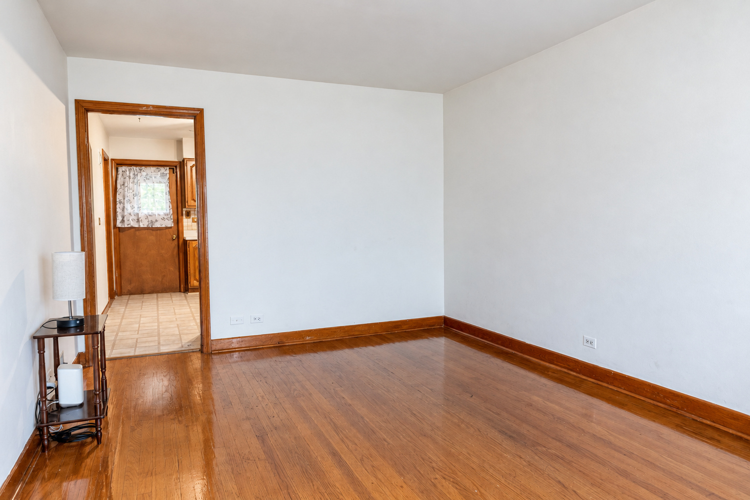 5155 South Kenneth Avenue Chicago, IL 60632 - Photo 4 of 21 Gallery Image 4
