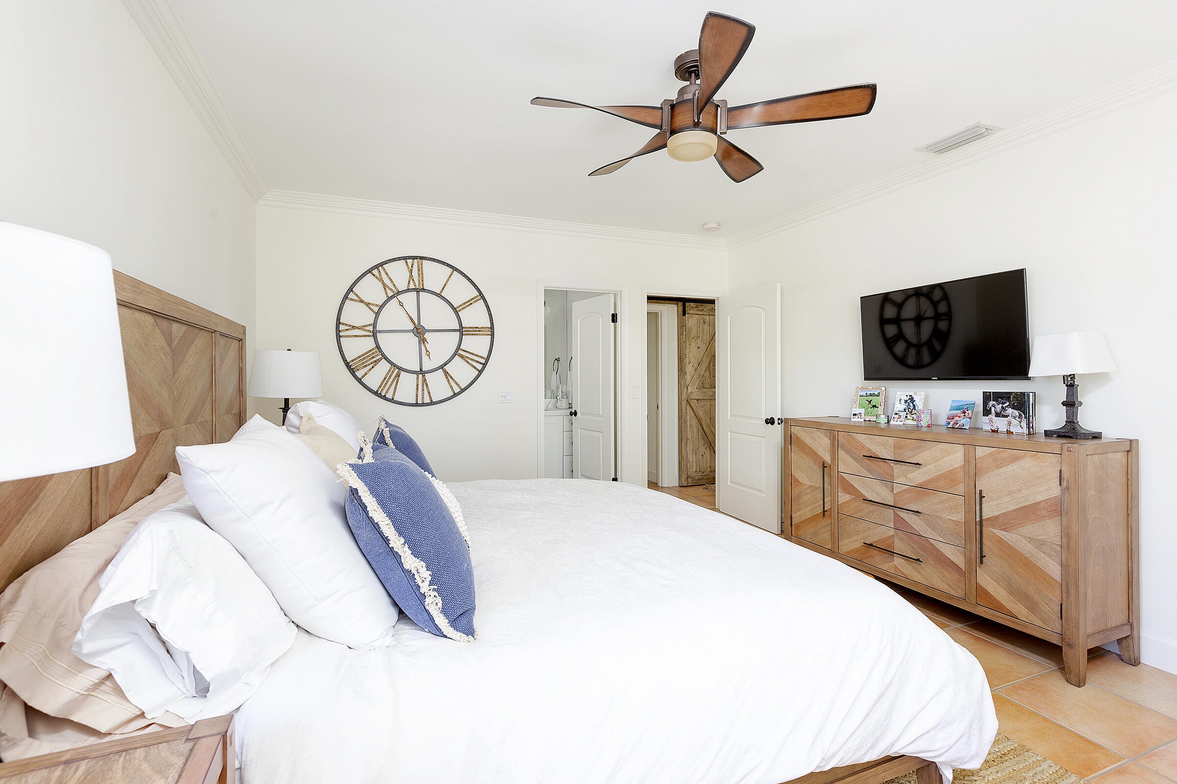 13307 Polo Club Road, Unit C206 Wellington, FL 33414 - Photo 22 of 33 24_Bedroom3_Suite