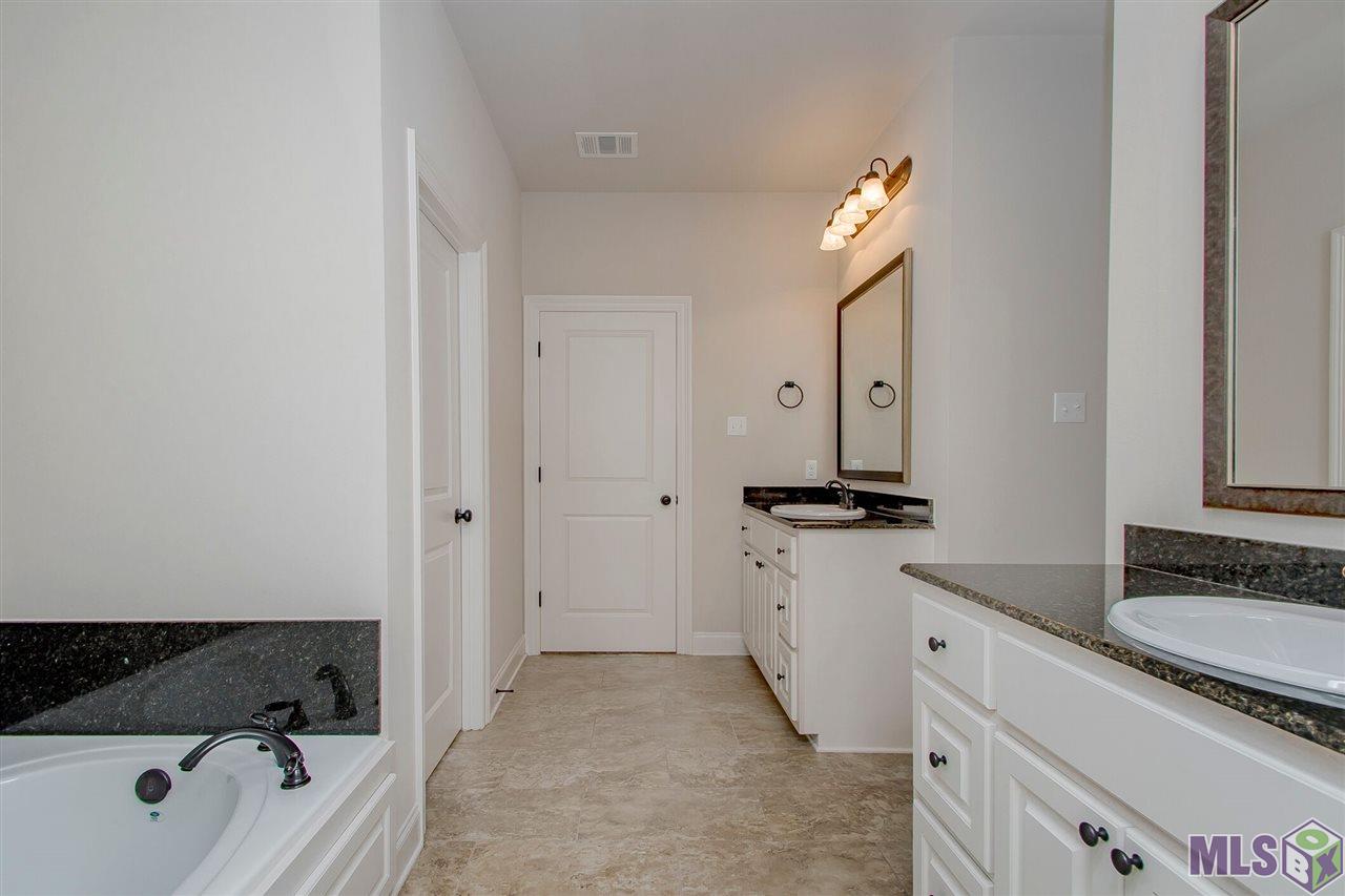 8366 Seville Court Baton Rouge, LA 70820 - Photo 12 of 19 Gallery Image 12