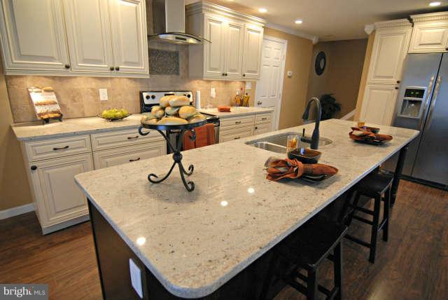 8685 Pine Tree Road Jessup, MD 20794 - Photo 14 of 30 Kitchen