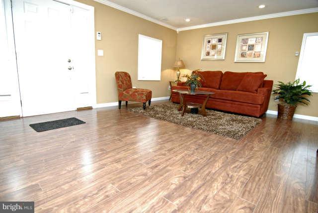 8685 Pine Tree Road Jessup, MD 20794 - Photo 9 of 30 Living Room