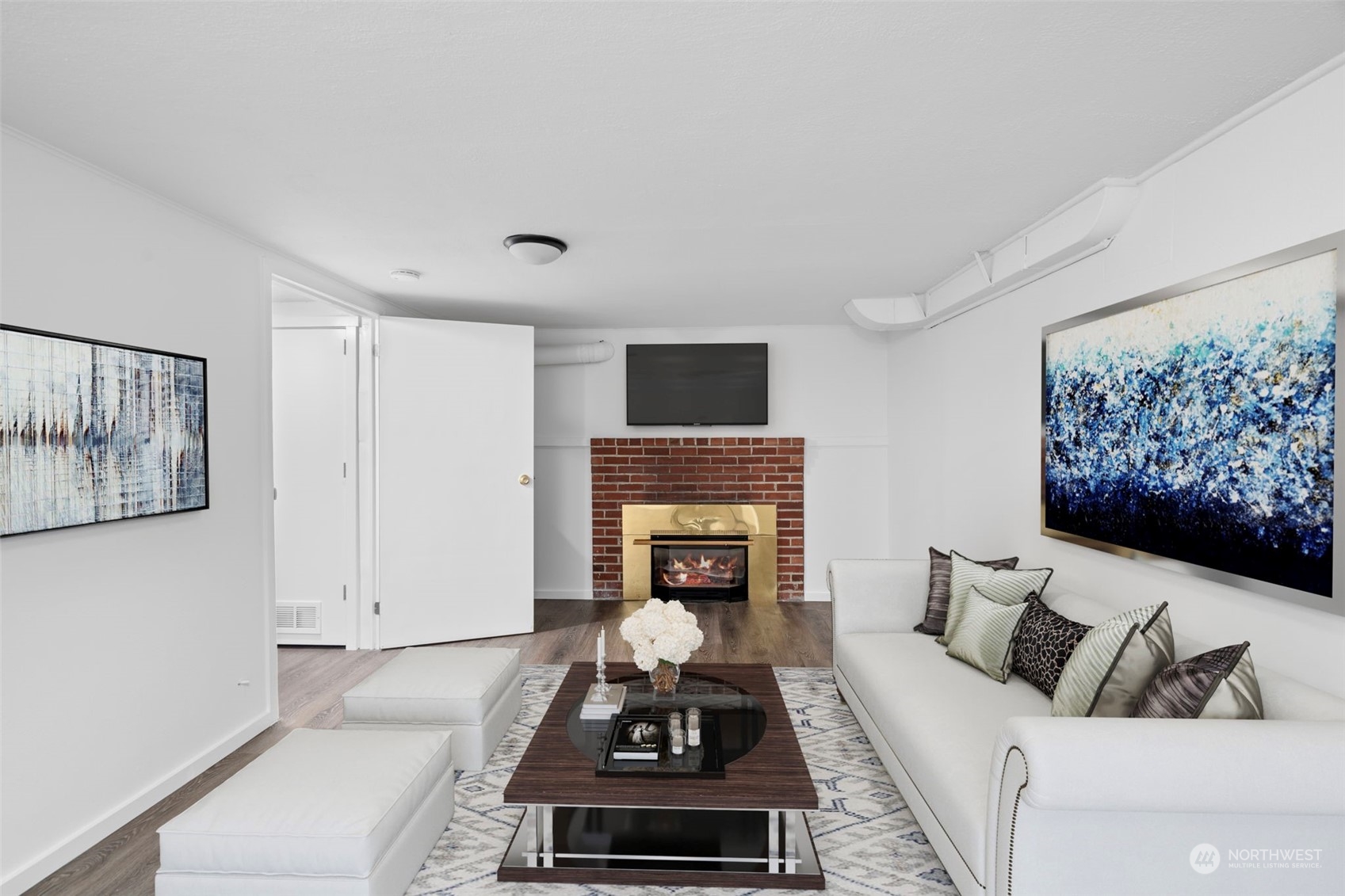 10249 Renton Avenue South Seattle, WA 98178 - Photo 17 of 31 Gallery Image 17