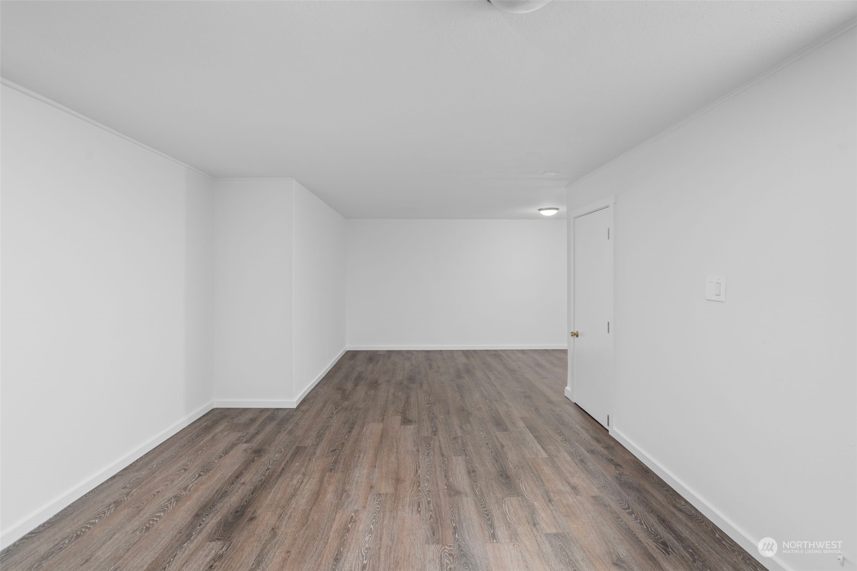 10249 Renton Avenue South Seattle, WA 98178 - Photo 19 of 31 Gallery Image 19