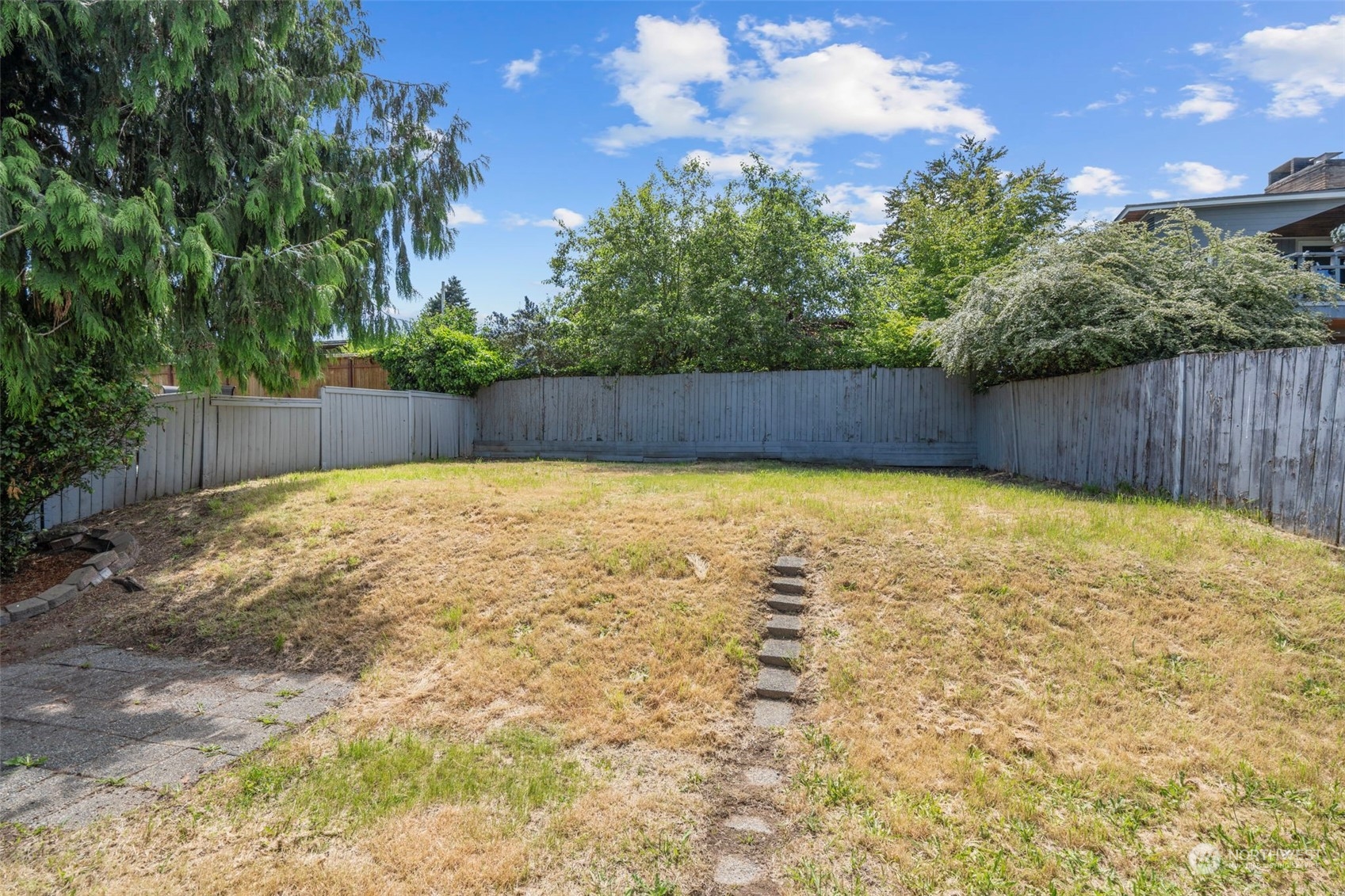 10249 Renton Avenue South Seattle, WA 98178 - Photo 20 of 31 Gallery Image 20