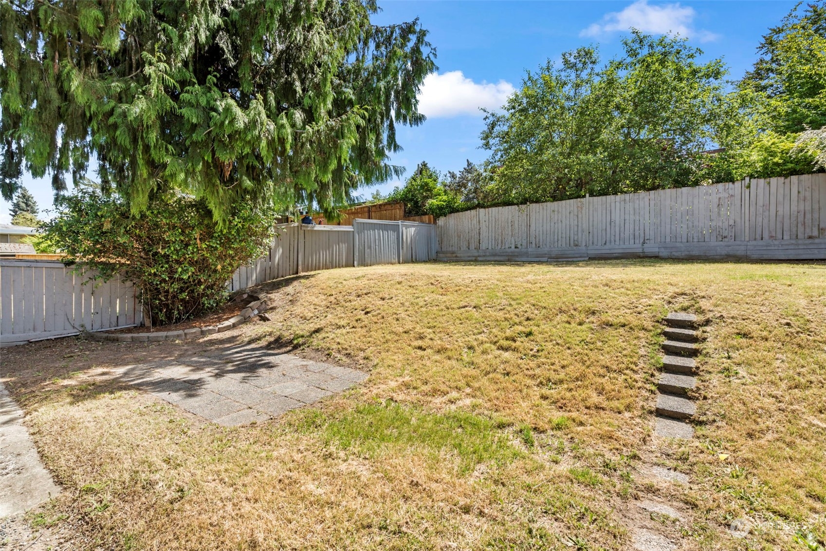 10249 Renton Avenue South Seattle, WA 98178 - Photo 26 of 31 Gallery Image 26