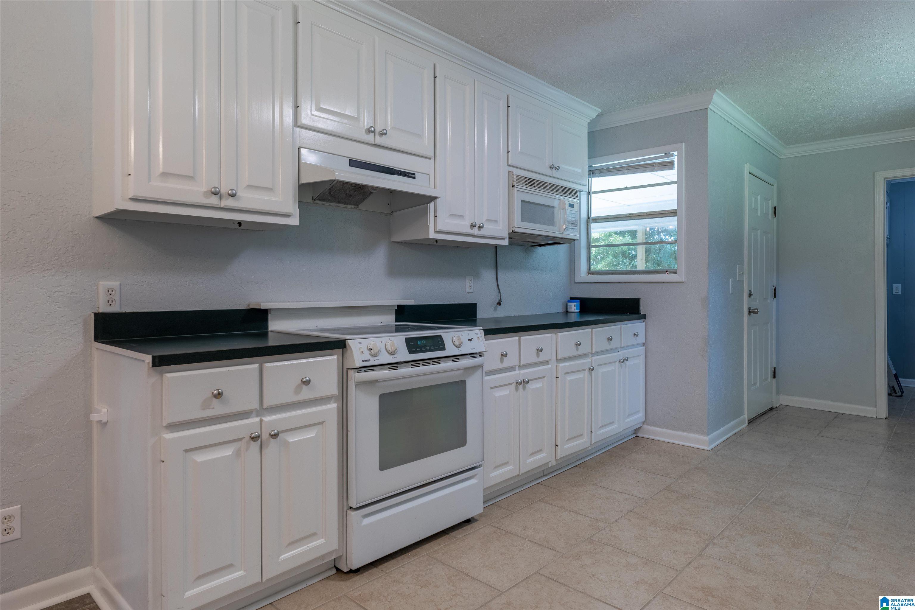 260 Greenleaf Street Southwest Jacksonville, AL 36265 - Photo 9 of 30