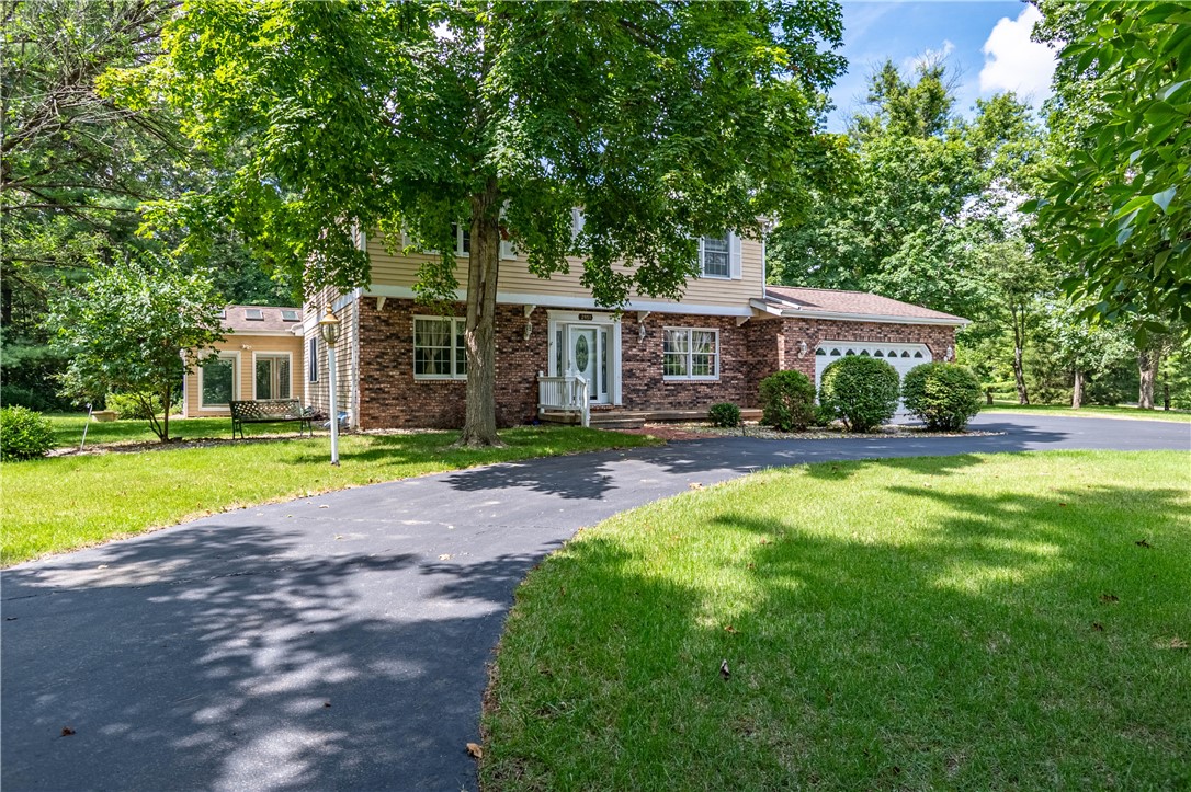 2951 Blackstone Drive Decatur, IL 62522 - Photo 3 of 43 Gallery Image 3