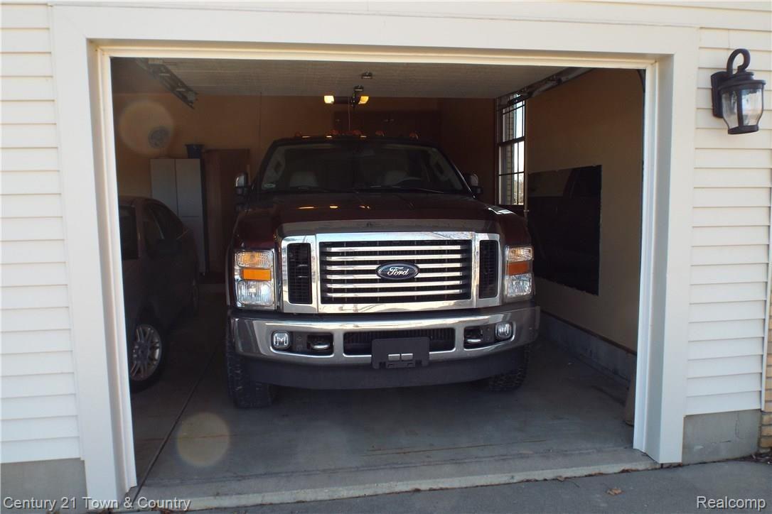 6384 Perry Road Grand Blanc, MI 48439 - Photo 61 of 77 DSCF6195.JPG