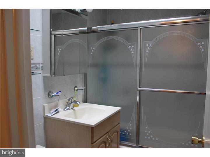 2730 Welsh Road Philadelphia, PA 19152 - Photo 13 of 21 Bathroom