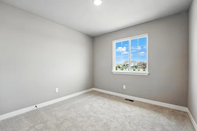 $390,000 | 12512 South Parkwood Lane, Lee's Summit, MO 64086