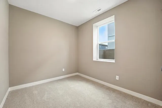 $390,000 | 12512 South Parkwood Lane, Lee's Summit, MO 64086