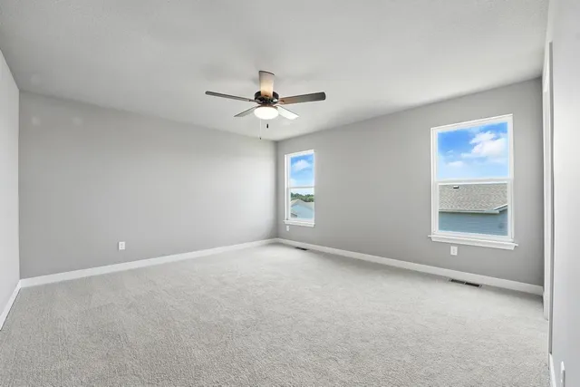 $390,000 | 12512 South Parkwood Lane, Lee's Summit, MO 64086