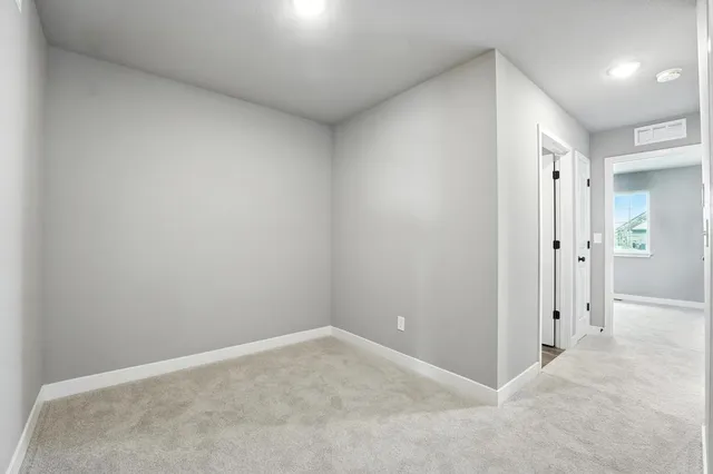 $390,000 | 12512 South Parkwood Lane, Lee's Summit, MO 64086