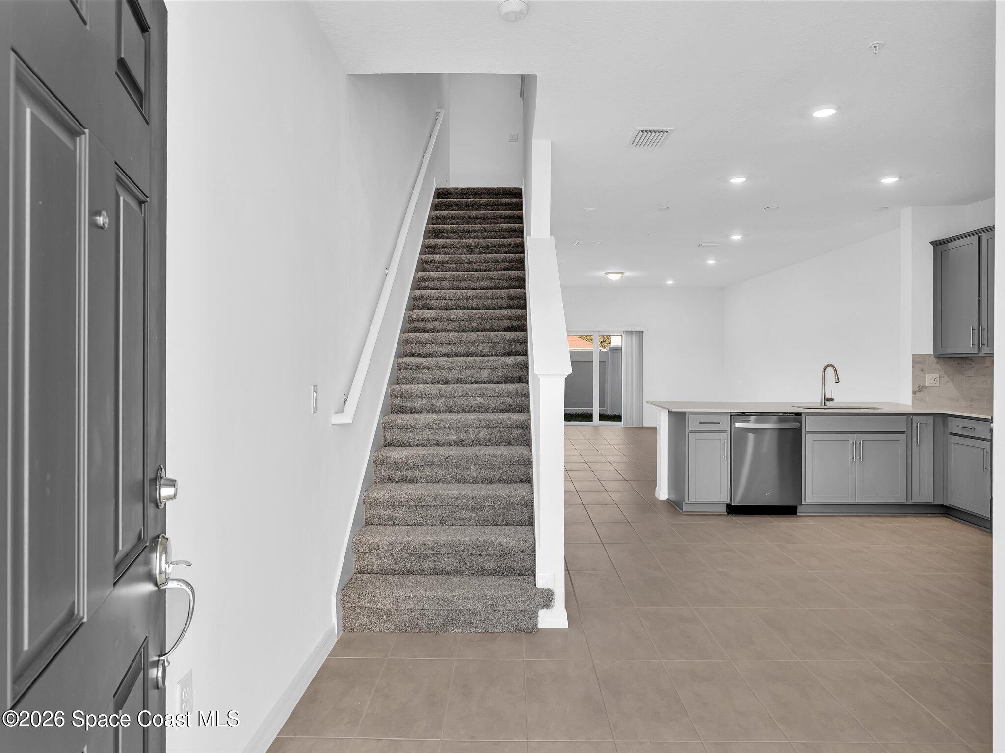 4446 Jetty Lane Palm Bay, FL 32905 - Photo 4 of 67 04-FPP00251