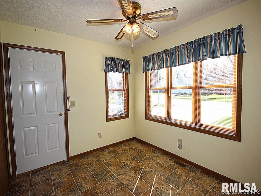 304 5 Forks Drive Springfield, IL 62711 - Photo 13 of 26 Gallery Image 13