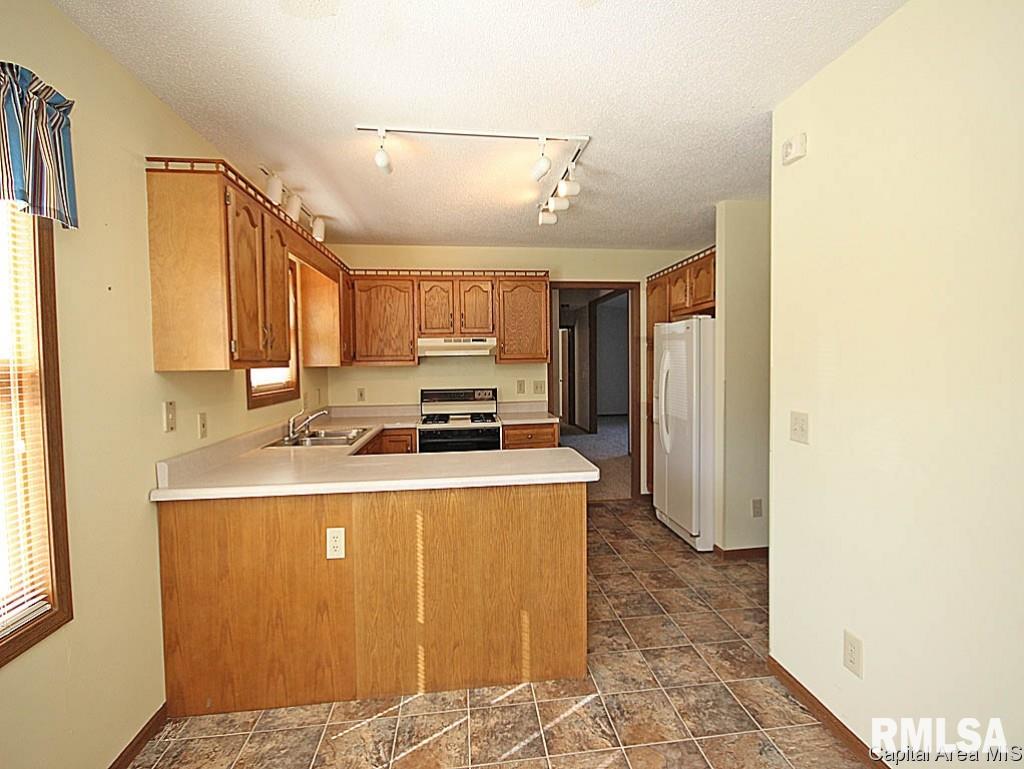304 5 Forks Drive Springfield, IL 62711 - Photo 10 of 26 Gallery Image 10
