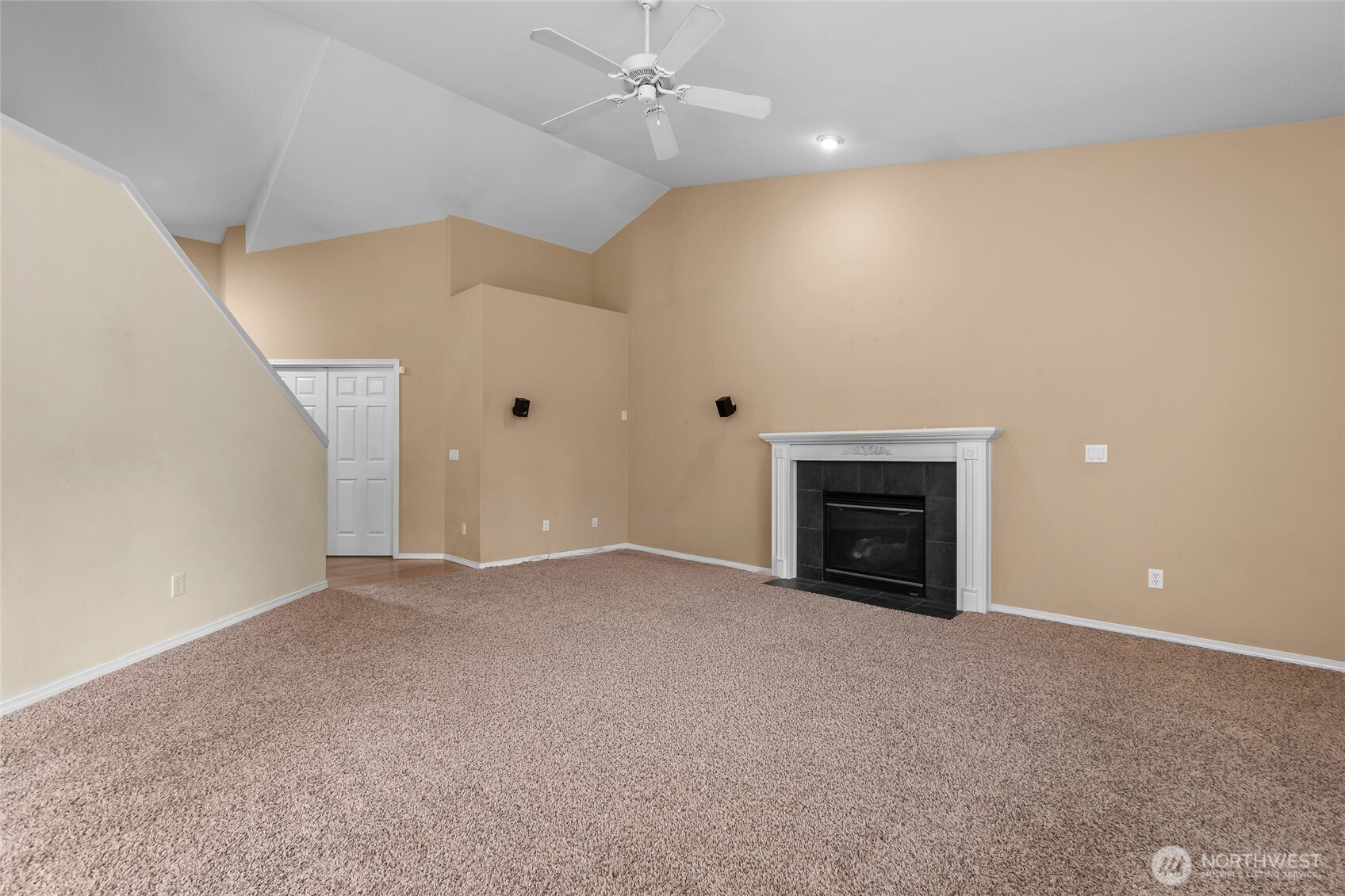 21017 Springhaven Way East Bonney Lake, WA 98391 - Photo 9 of 40