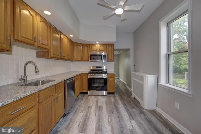 $235,900 | 424 Hunter Street, Gloucester City, NJ 08030