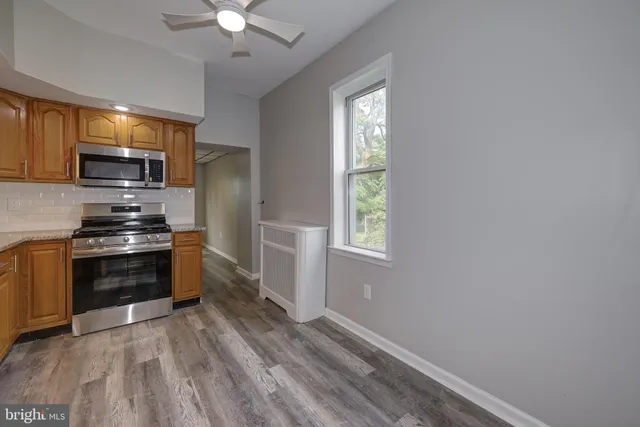 $235,900 | 424 Hunter Street, Gloucester City, NJ 08030