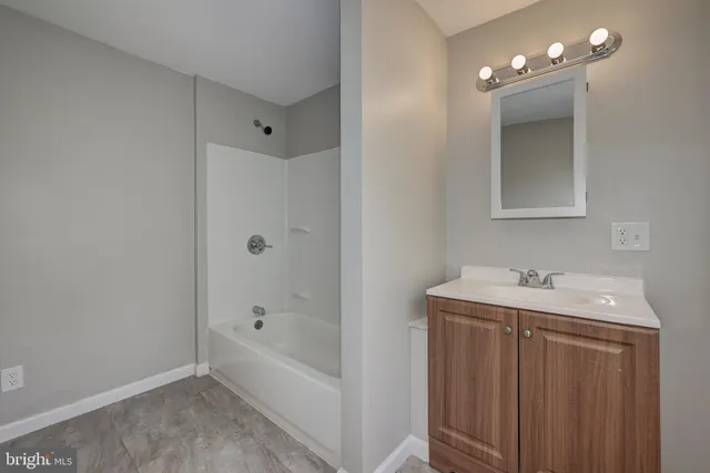 $235,900 | 424 Hunter Street, Gloucester City, NJ 08030