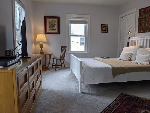 $3,200 | 184 White Street, Unit 2, Belmont, MA 02478