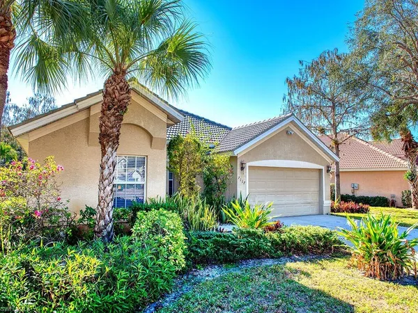 $3,995 | 7117 Timberland Circle, Naples, FL 34109
