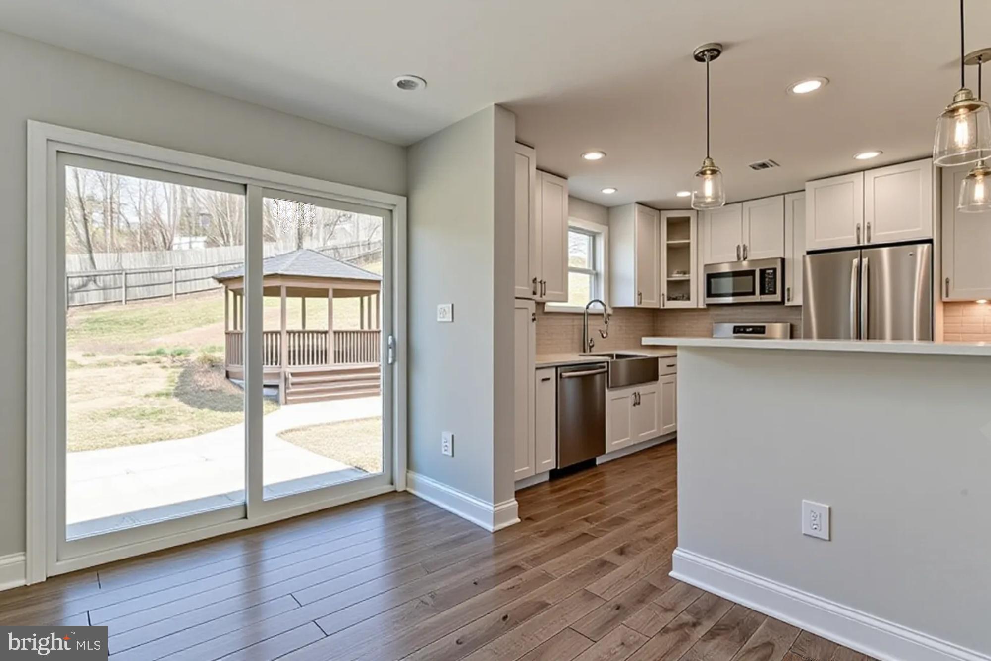 415 Ritchie Parkway Rockville, MD 20852 - Photo 8 of 30