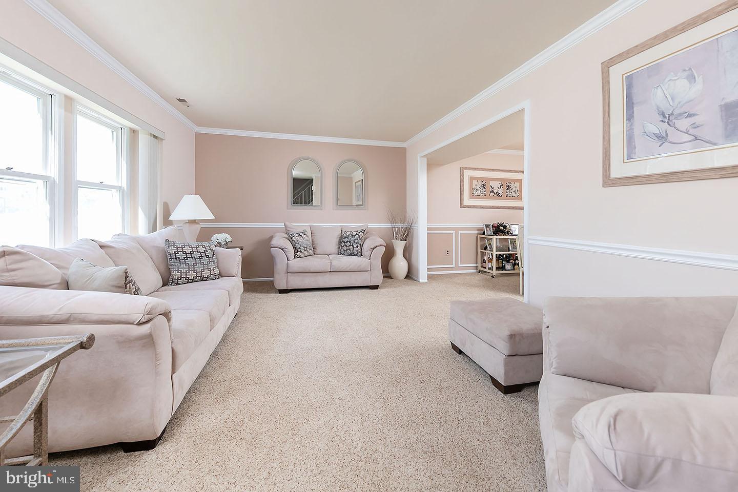 53 Manchester Road Sewell, NJ 08080 - Photo 4 of 31 Gallery Image 4