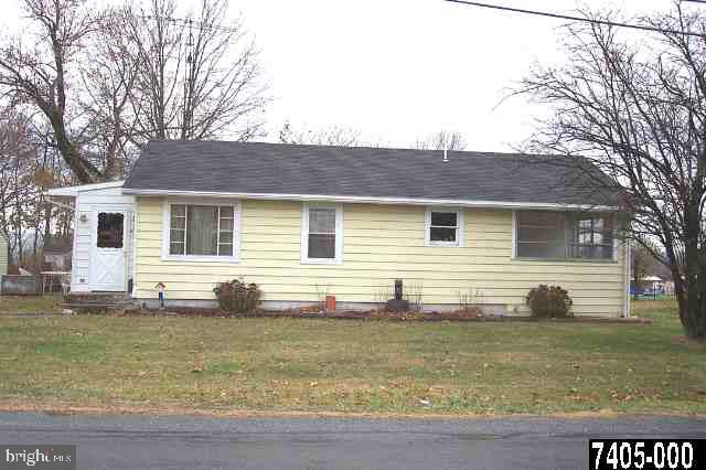102 Blue Stone Road York, PA 17406 - Photo 1 of 7 Gallery Image 1