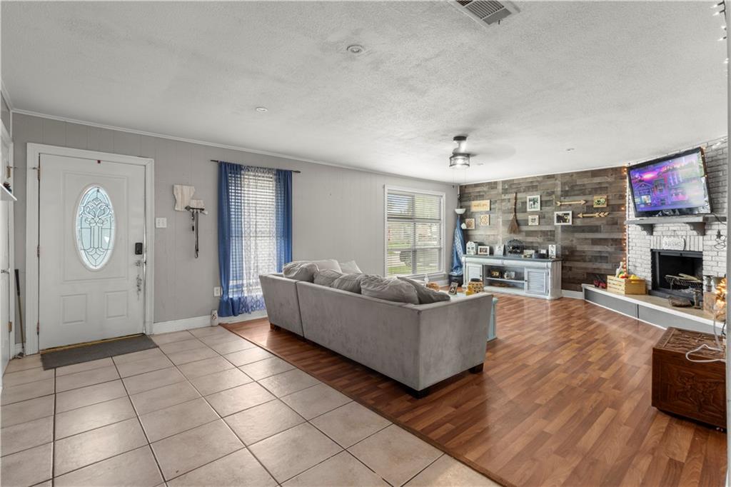 2528 Cascade Drive Marrero, LA 70072 - Photo 4 of 23