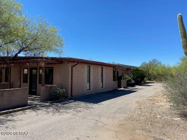 $519,000 | 3055 North Soldier Trail, Tucson, AZ 85749