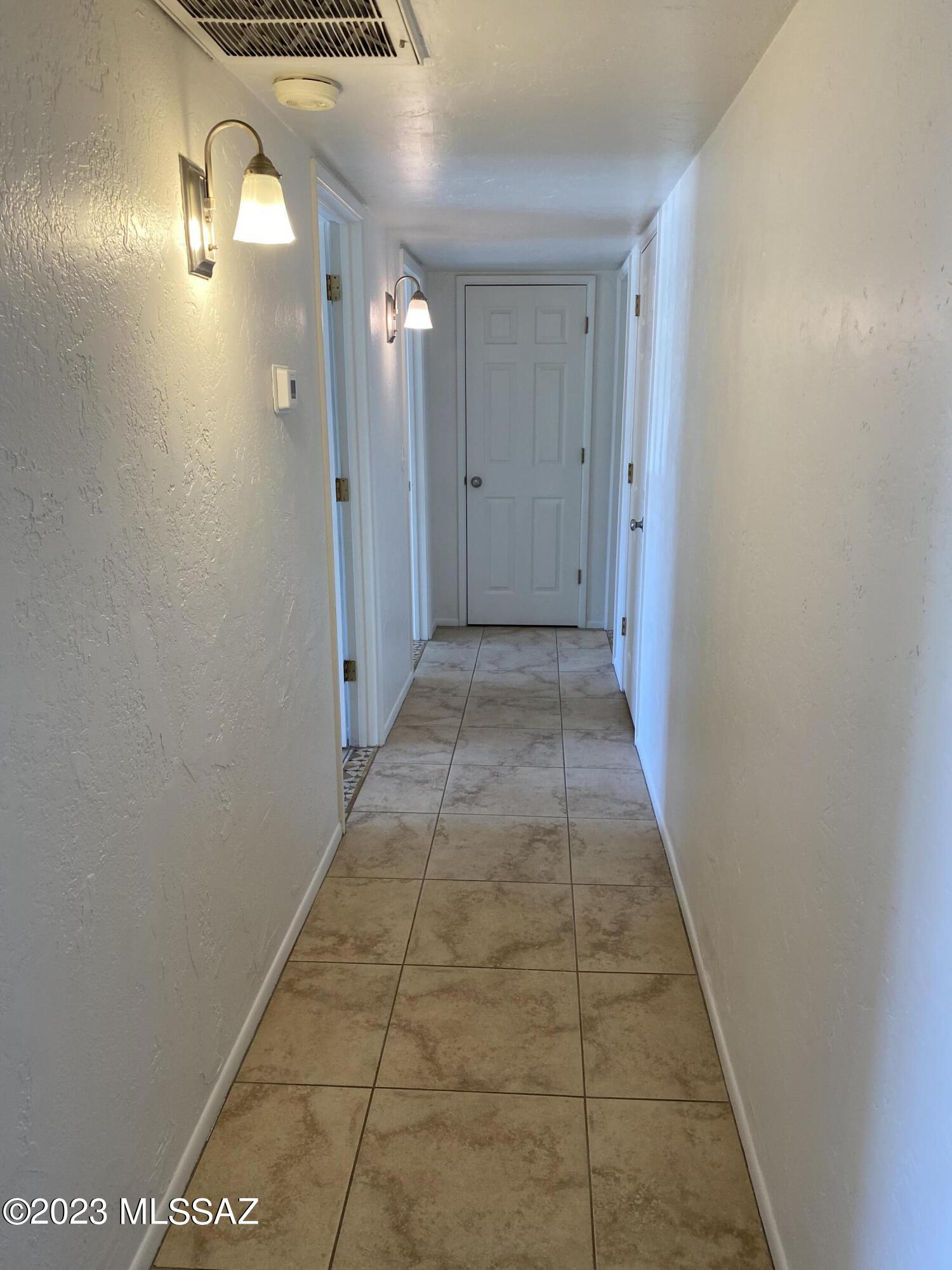 625 South Prudence Road, Unit 206 Tucson, AZ 85710 - Photo 9 of 18