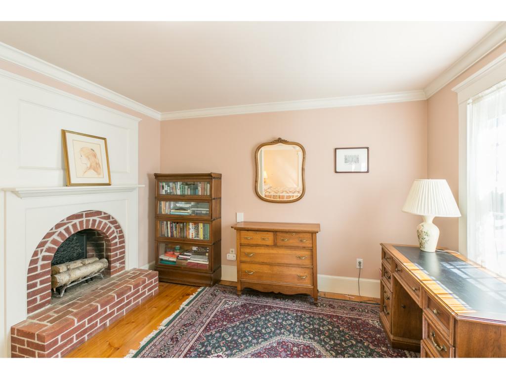 208 Stoney Brook Road New London, NH 03257 - Photo 17 of 30 Gallery Image 17