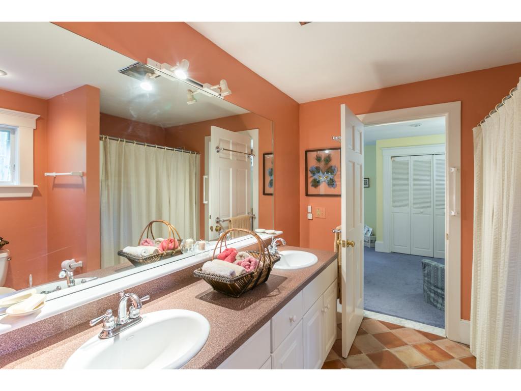 208 Stoney Brook Road New London, NH 03257 - Photo 21 of 30 Gallery Image 21