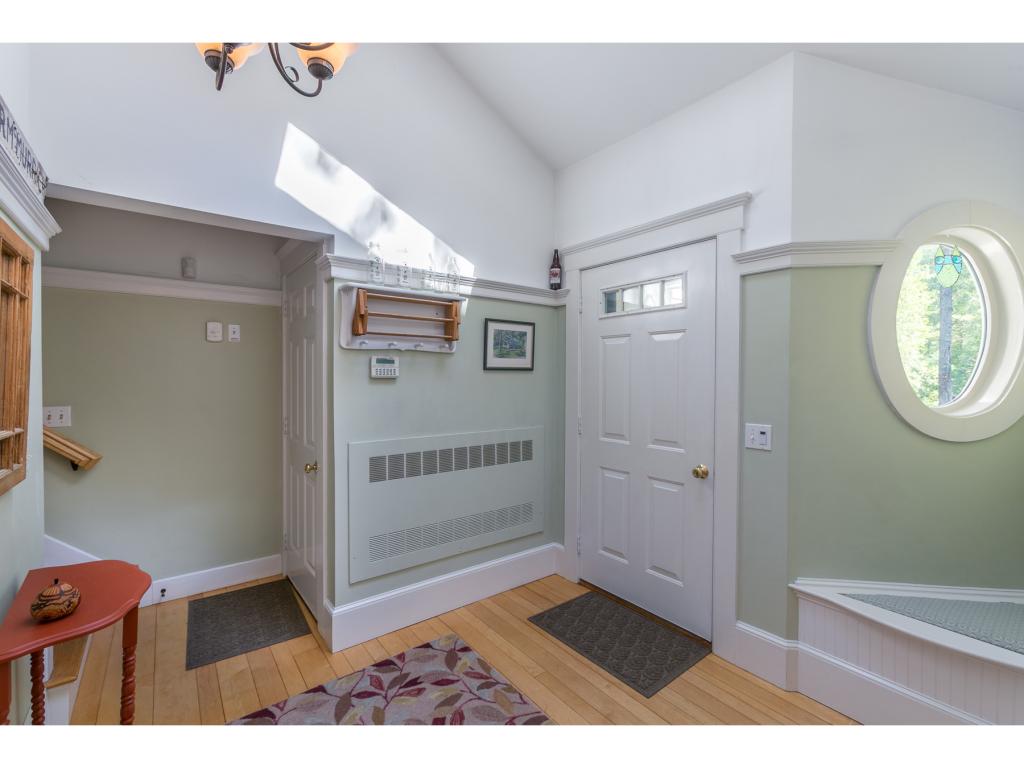 208 Stoney Brook Road New London, NH 03257 - Photo 4 of 30 Gallery Image 4