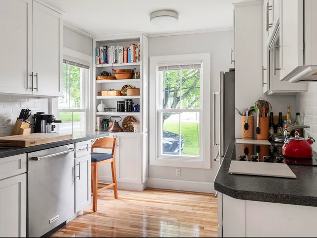 $600,000 | 2593 Bristol Road, Bristol, ME 04554