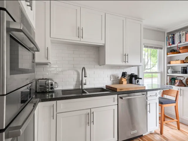 $600,000 | 2593 Bristol Road, Bristol, ME 04554