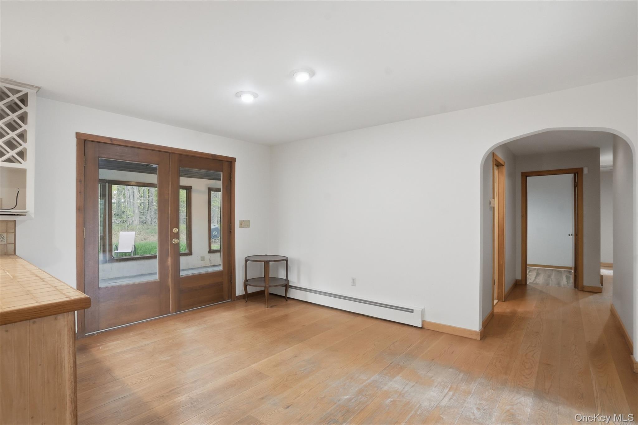 435 Samsonville Road Kerhonkson, NY 12446 - Photo 15 of 37 an empty room with windows and closet