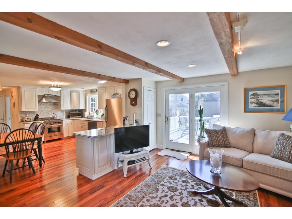 329 Winnacunnet Road Hampton, NH 03842 - Photo 11 of 30
