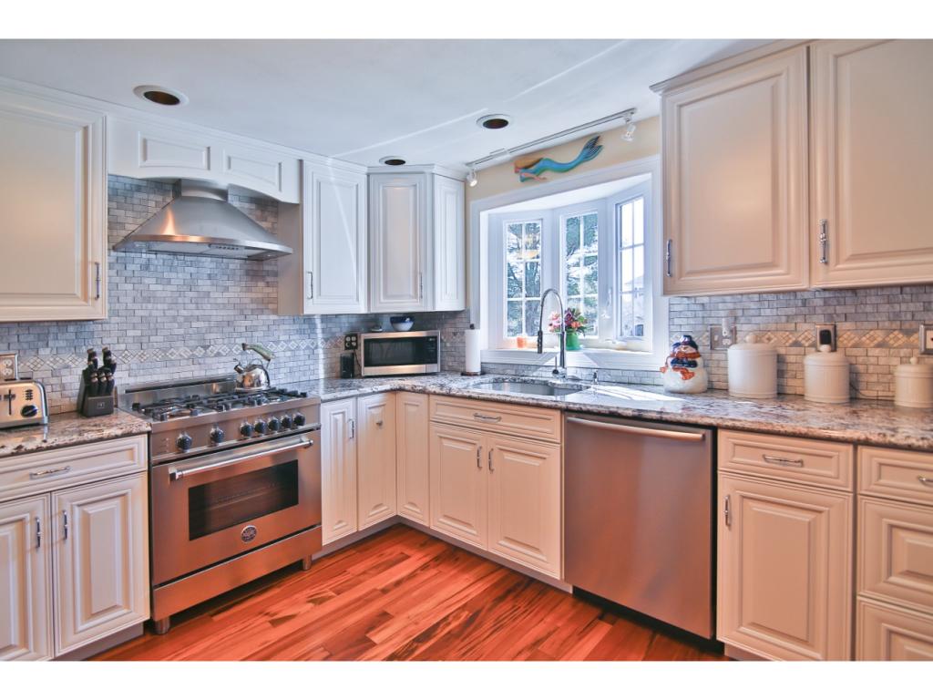 329 Winnacunnet Road Hampton, NH 03842 - Photo 4 of 30