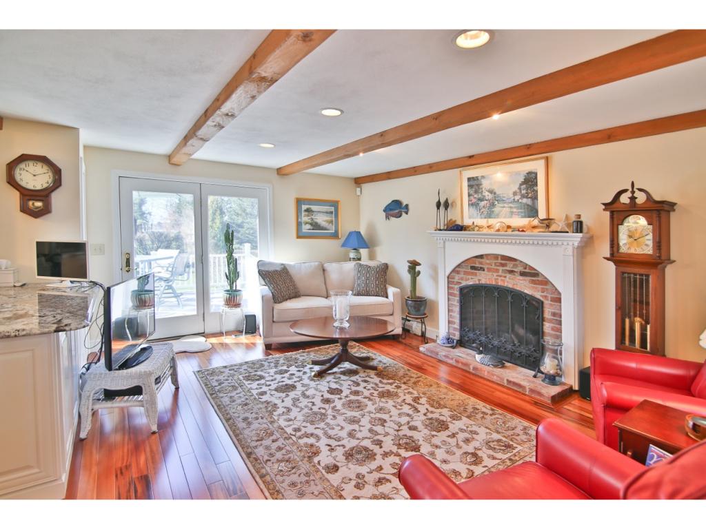 329 Winnacunnet Road Hampton, NH 03842 - Photo 8 of 30