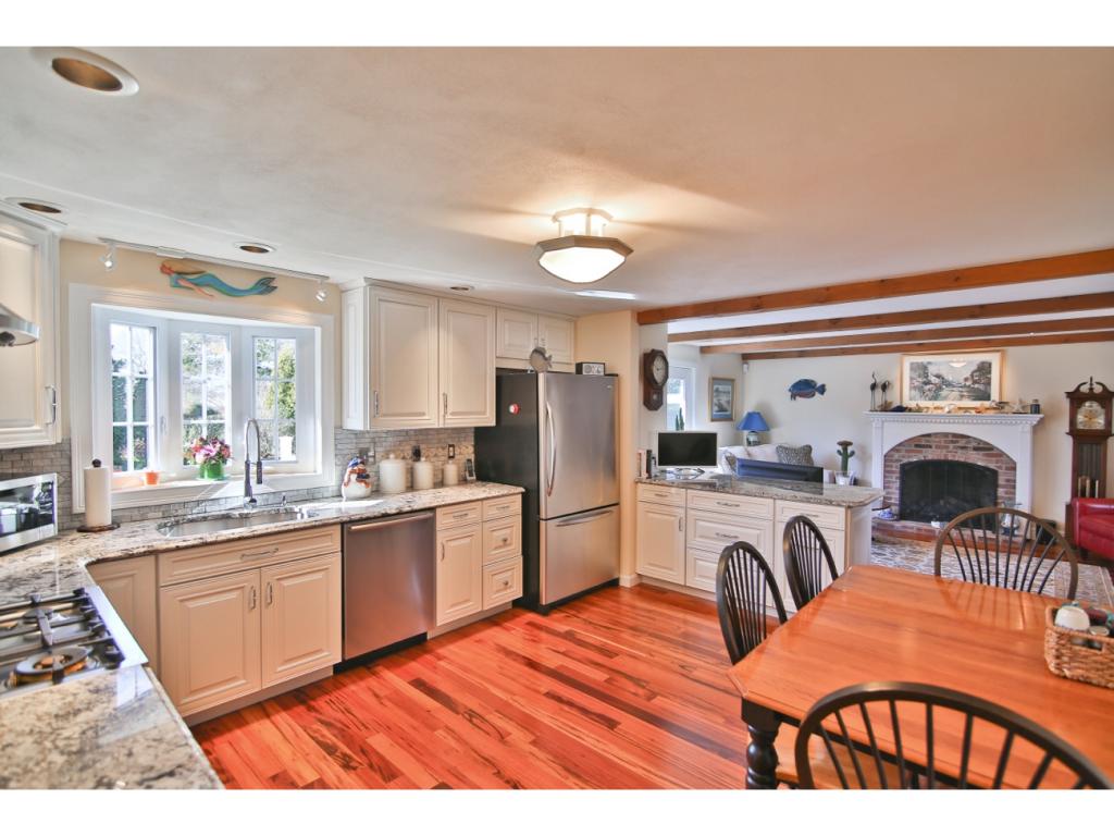 329 Winnacunnet Road Hampton, NH 03842 - Photo 10 of 30
