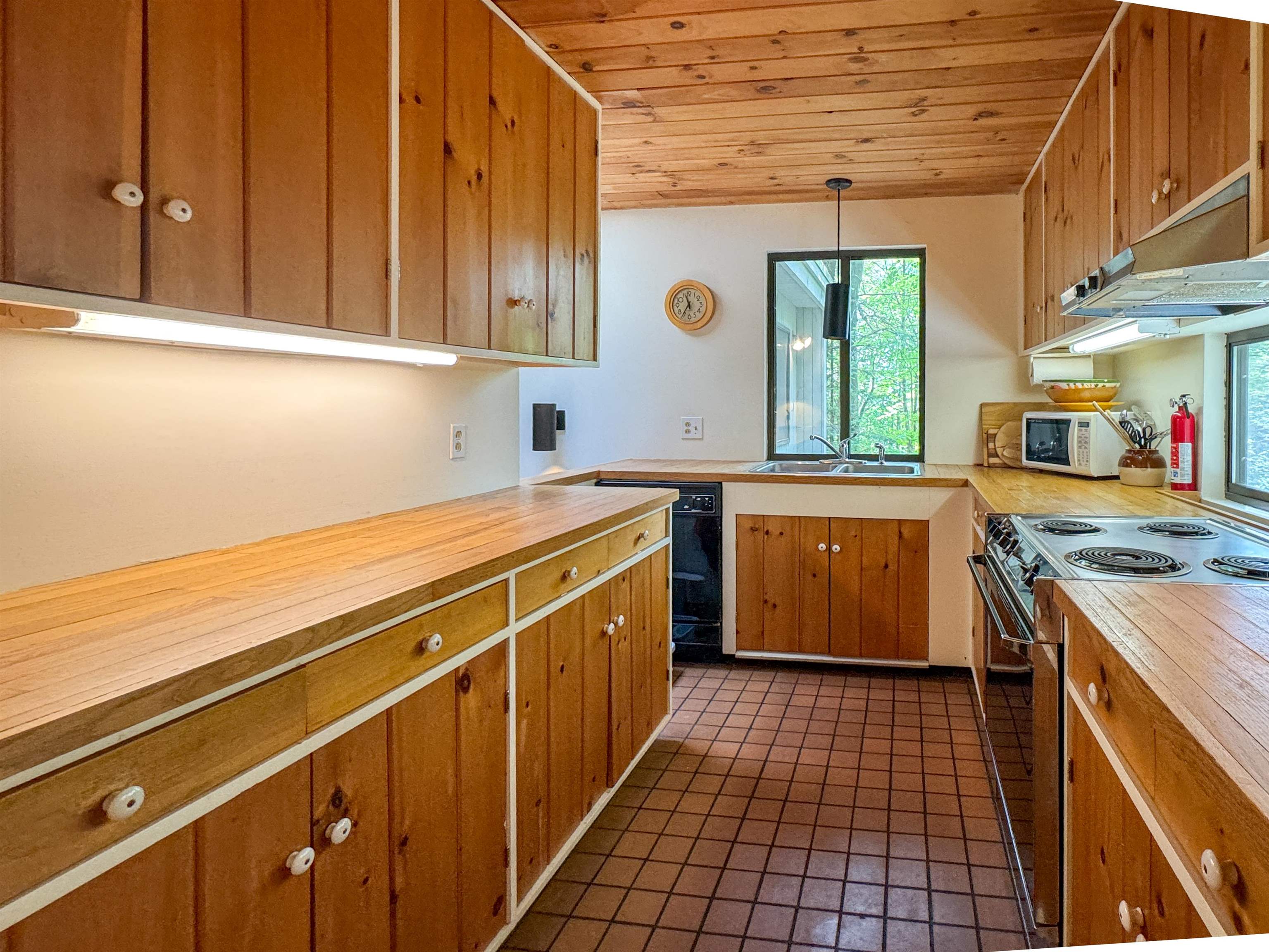 19 Deer Run Road Winhall, VT 05340 - Photo 8 of 21