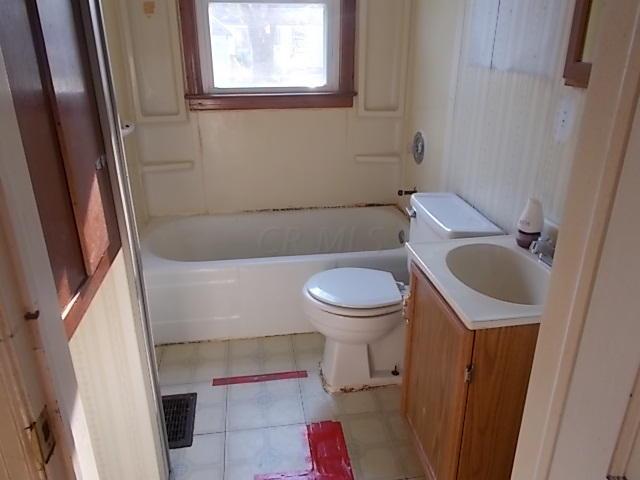 2456 McGuffey Road Columbus, OH 43211 - Photo 10 of 11