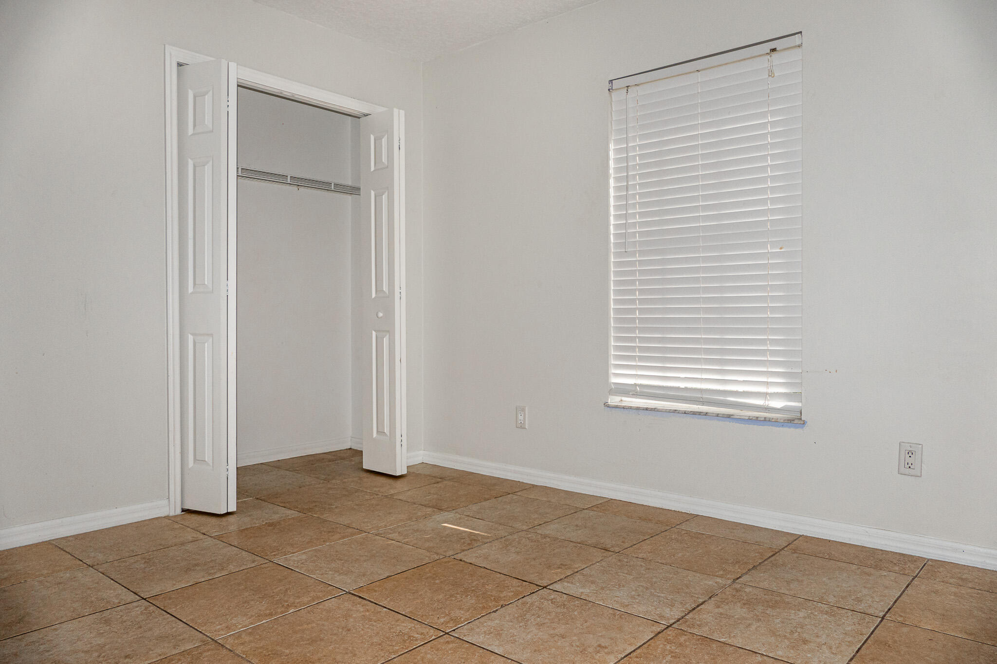 620 West Weatherbee Road Fort Pierce, FL 34982 - Photo 17 of 47 P1040758