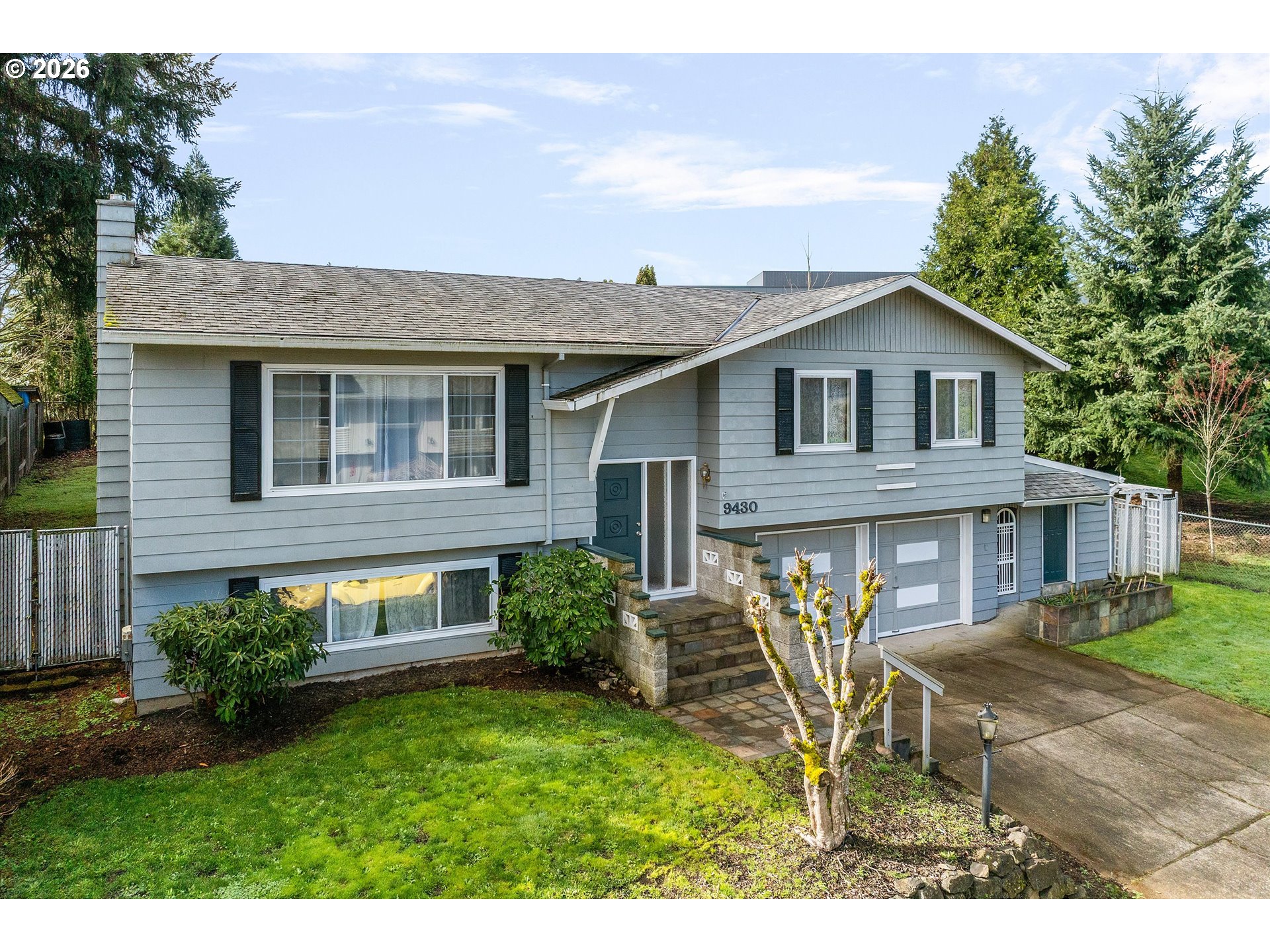 9430 Southwest Inez Street Portland, OR 97224 - Photo 2 of 34
