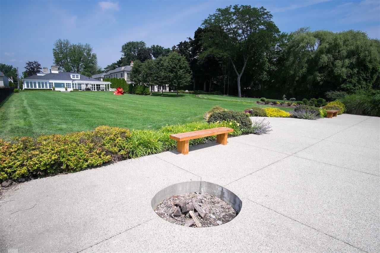 988 Lake Shore Road Grosse Pointe Shores, MI 48236 - Photo 48 of 60