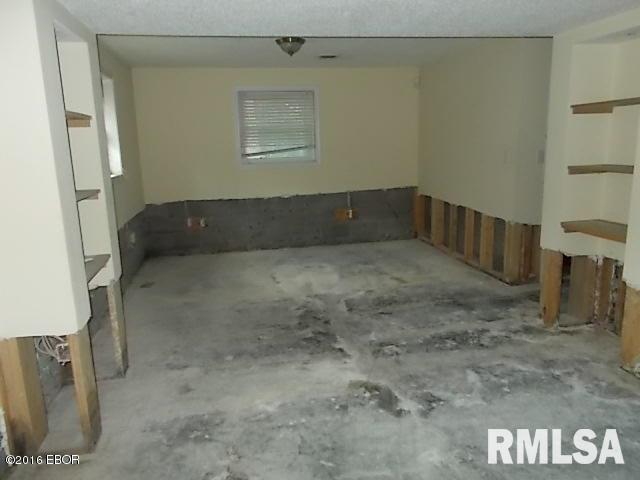 11850 East Idlewood Road Mount Vernon, IL 62864 - Photo 15 of 17 Gallery Image 15