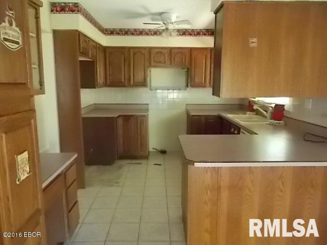 11850 East Idlewood Road Mount Vernon, IL 62864 - Photo 6 of 17 Gallery Image 6
